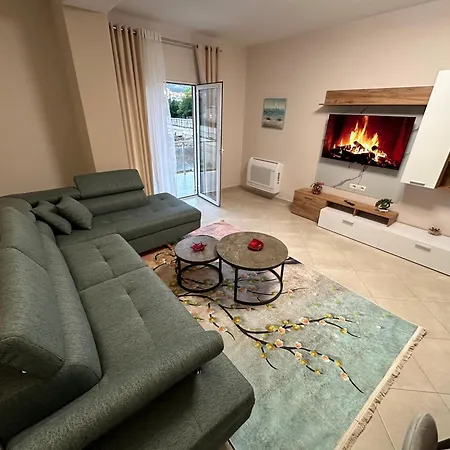Cozy And Modern 1br With Full Kitchen Tirana