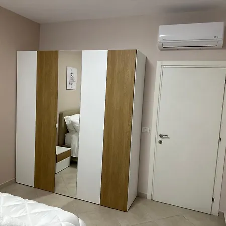 Cozy And Modern 1br With Full Kitchen Апартаменты Тирана