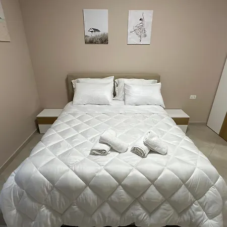 Cozy And Modern 1br With Full Kitchen * Tirana