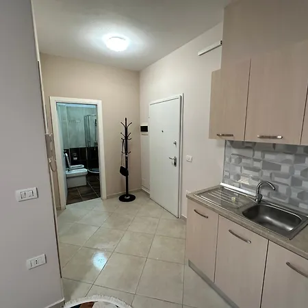 Apartment Cozy And Modern 1br With Full Kitchen *