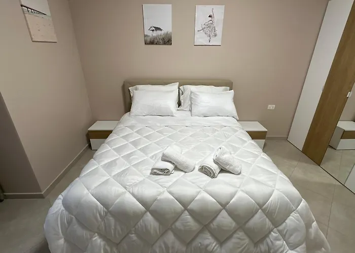 Cozy And Modern 1br With Full Kitchen * טיראנה